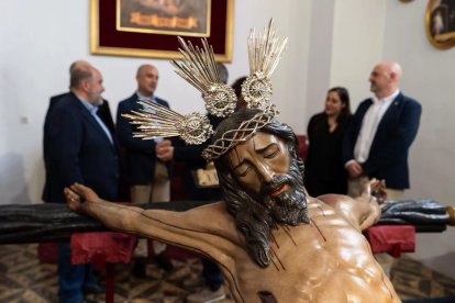 El Cristo de la Luz de Dalías recupera todo su esplendor tras finalizar los trabajos de restauración.