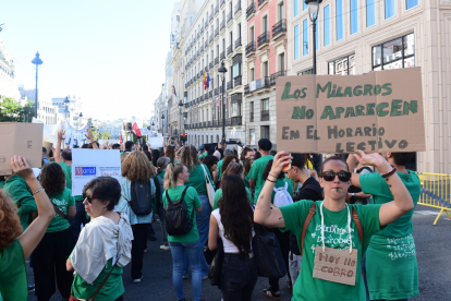 Profesores manifestándose la semana pasada en las manifestaciones en Madrid.