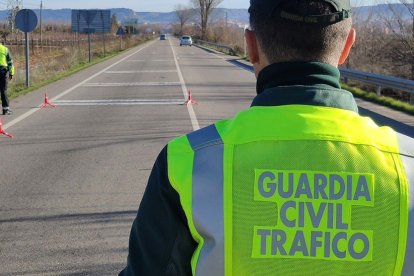 GUARDIA CIVIL - Archivo
