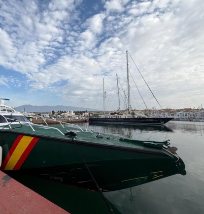La nueva patrullera de la Guardia Civil, Río Odiel, atracada en el puerto de Almería.