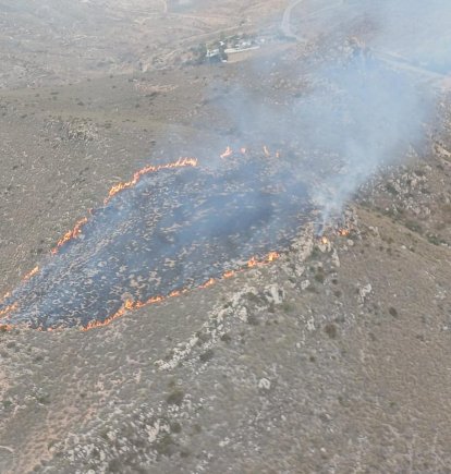 Incendio forestal declarado este domingo en Las Negras.