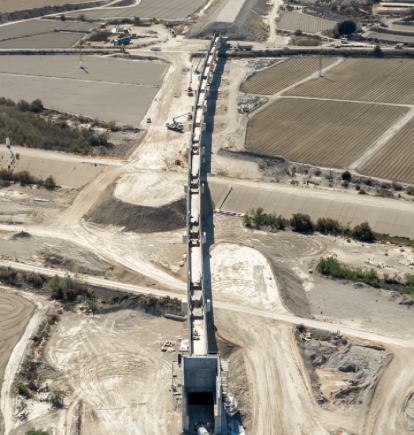 Obras del AVE en el río Almanzora.