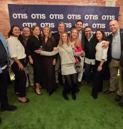 Los componentes de la Junta de Gobierno del Colegio de Administradores de Fincas presidida por Charo Oyonarte.