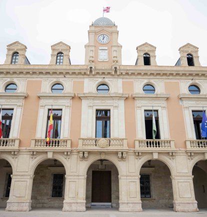 Fachada del Ayuntamiento de Almería