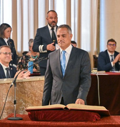 Toma de posesión de Sandro Soler Soria como nuevo concejal del Ayuntamiento de Almería.
