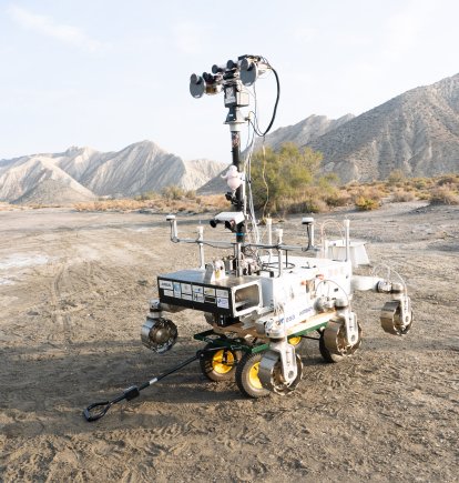 Pruebas en Tabernas de Charlie, el prototipo del rover marciano que se enviará a Marte en 2028.