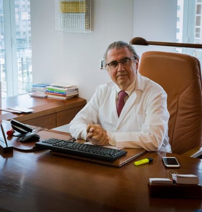Pedro Torrecillas, en su consulta.