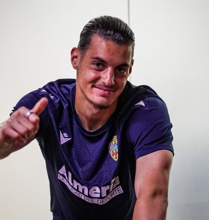 Áron Yaakobishvili apenas un día después de su exhibición con el Almería en la primera eliminatoria de la Copa del Rey.
