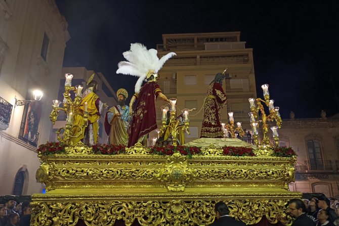 Horarios e Itinerarios Jueves Santo en la Semana Santa de Almería 2025
