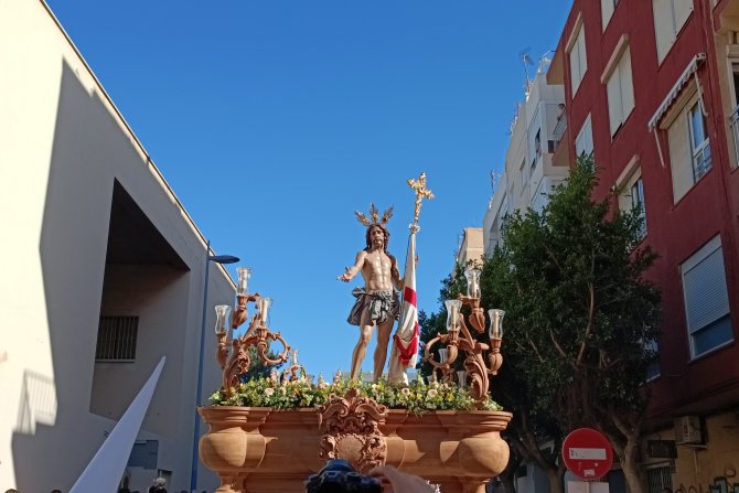 Horarios e Itinerarios Domingo de Resurrección en la Semana Santa de Almería 2025