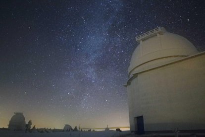 El Observatorio de Calar Alto durante la noche.