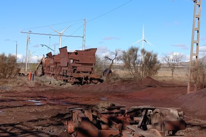 Había siete tolvas apartadas por haber excedido la carga en el último tren que bajó a Almería en 1996.