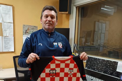 Una nueva etapa en los banquillos formando jugadores en la Escuela EDA.