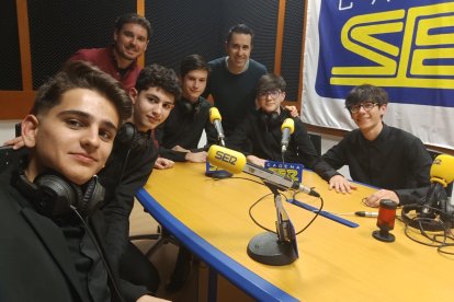 Entrevista a alumnos del Conservatorio de El Ejido y su profesor en SER Poniente.