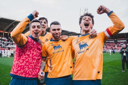 El Racing ganó in extremis ante la Cultural Leonesa el pasado fin de semana (1-2).