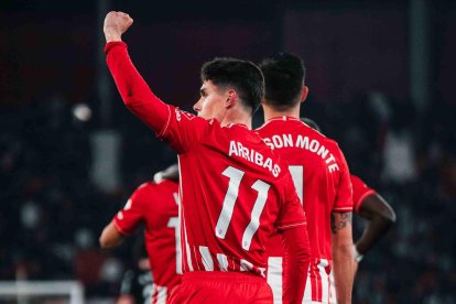 Encomendados a la magia de Sergio Arribas para conseguir el ascenso.