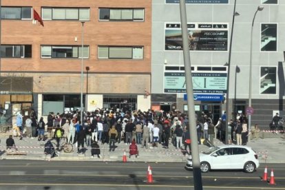 Oficina Consular de Marruecos en Almería, a falta de un día para la aprobación de la regularización de extranjería.