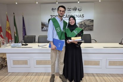 Antonio Fernández y Hasnae Jiah Bakouh, los ‘residentes del año’.