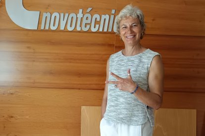La atleta máster Emilia Paunica visitó las instalaciones de LA VOZ y Cadena SER.