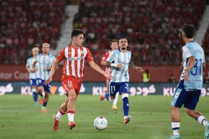 Arribas por su condición de Pichichi de Segunda es el jugador más valorado.