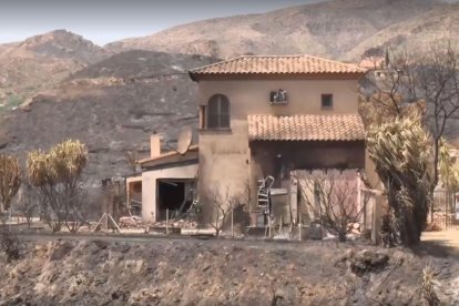 Casa quemada en el incendio en Los Gallardos