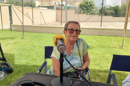 María Morón, pregonera de las fiestas del Cristo de la Luz de septiembre, junto a Fran García en el set de Cadena SER