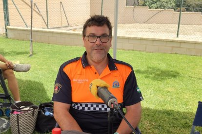 Francisco Criado ‘Maura’, coordinador de Protección Civil, en el set de Cadena SER