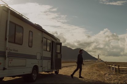 Fotograma del capítulo de \'La casa de papel\' rodado en Cabo de Gata.