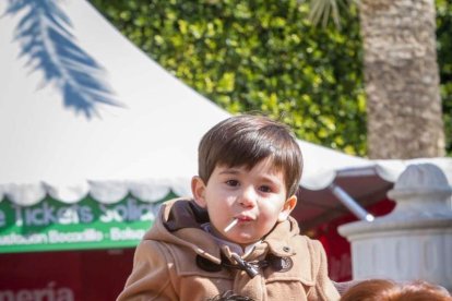 La Plaza Vieja ha vivido una gran jornada con música, juegos infantiles, degustaciones, muestra de tomates y venta con fines solidarios Fot