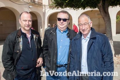 La Plaza Vieja ha vivido una gran jornada con música, juegos infantiles, degustaciones, muestra de tomates y venta con fines solidarios Fot