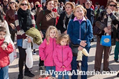La Plaza Vieja ha vivido una gran jornada con música, juegos infantiles, degustaciones, muestra de tomates y venta con fines solidarios Fot