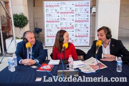 La Plaza Vieja ha vivido una gran jornada con música, juegos infantiles, degustaciones, muestra de tomates y venta con fines solidarios Fot