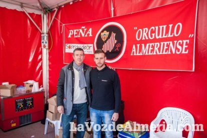 La Plaza Vieja ha vivido una gran jornada con música, juegos infantiles, degustaciones, muestra de tomates y venta con fines solidarios Fot