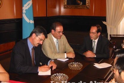 Almería pierde a su primer alcalde democrático.