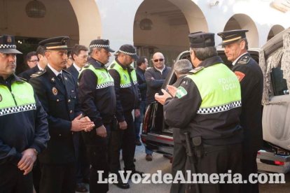 Representantes institucionales y vecinos dieron ayer su último adiós al exalcalde tras cerrarse la capilla ardiente