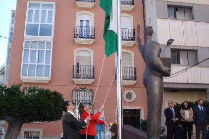 Desde el despliegue político de candidatos del PP en varios municipios a las fiestas menos reivindicativas y más sociales de Carboneras y 