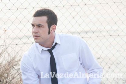 El poblado de Las Salinas del Parque Natural de Cabo de Gata-Níjar es el escenario de la película titulada Toro, segunda del director de c