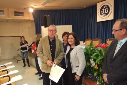 La delegación de Educación rinde homenaje a docentes de Primaria, Secundaria y personal de Administración y Servicios jubilados