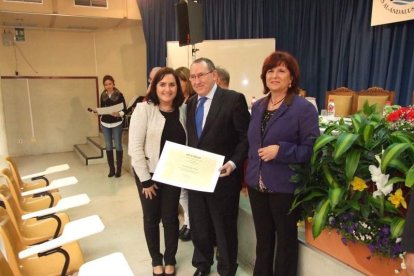 La delegación de Educación rinde homenaje a docentes de Primaria, Secundaria y personal de Administración y Servicios jubilados
