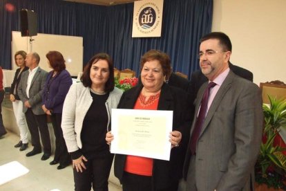 La delegación de Educación rinde homenaje a docentes de Primaria, Secundaria y personal de Administración y Servicios jubilados