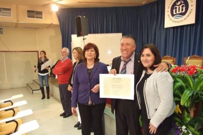La delegación de Educación rinde homenaje a docentes de Primaria, Secundaria y personal de Administración y Servicios jubilados