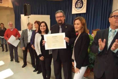 La delegación de Educación rinde homenaje a docentes de Primaria, Secundaria y personal de Administración y Servicios jubilados