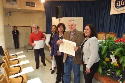 La delegación de Educación rinde homenaje a docentes de Primaria, Secundaria y personal de Administración y Servicios jubilados