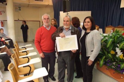 La delegación de Educación rinde homenaje a docentes de Primaria, Secundaria y personal de Administración y Servicios jubilados