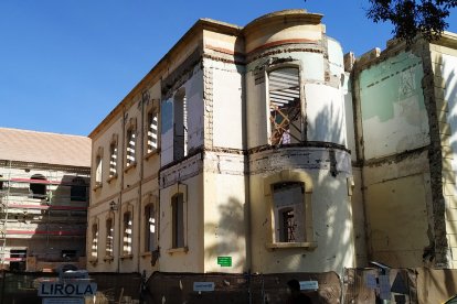 Pabellón en el que se ha previsto la instalación de los servicios complementarios del museo