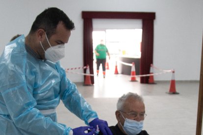 Antonio Alfonso, uno de los primeros albojenses vacunados.