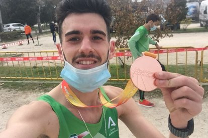 Diego Clemente, bronce nacional en campo a través.