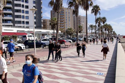 Paseando por la ciudad durante la 2ª ola de la pandemia.
