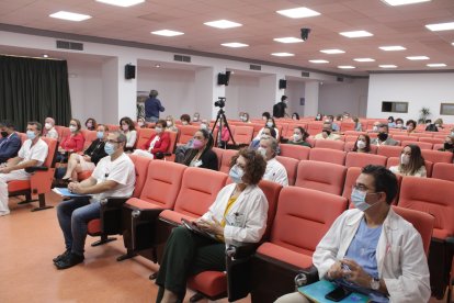 Jornada contra el cáncer de mama en el Hospital Universitario de Torrecárdenas.