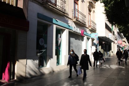 Cierre de la hostelería y comercios a las seis de la tarde.